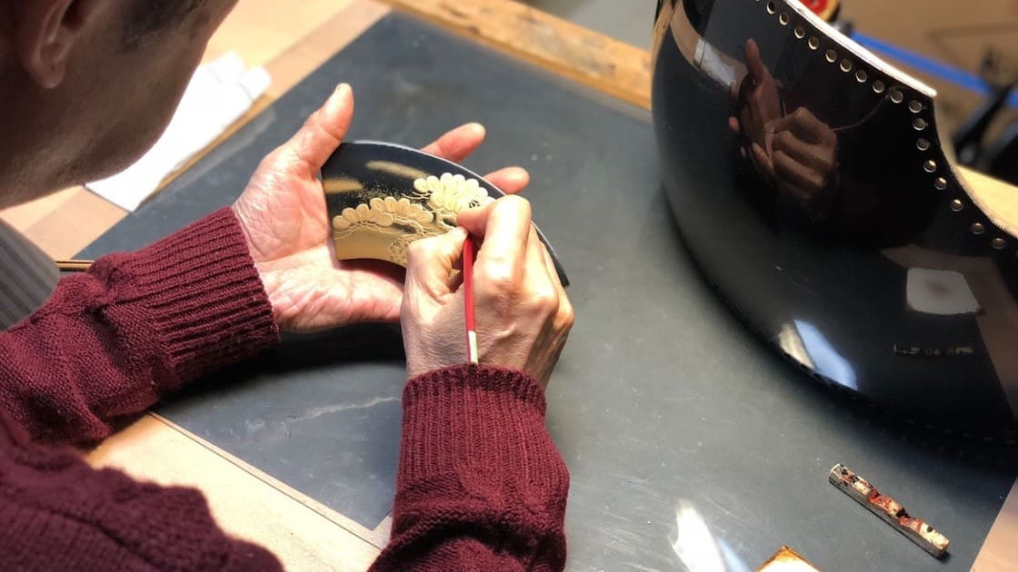 時代 行器 ほかい 漆塗 金蒔絵 日本美術 アンティーク 古道具 工芸品 ① 本物の金蒔絵を世界に】みさき蒔絵工房 御前秀邦 | 剣道を心から楽しむ